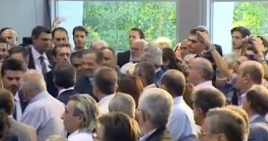 ΒΙΝΤΕΟ-H είσοδος Σαμαρά