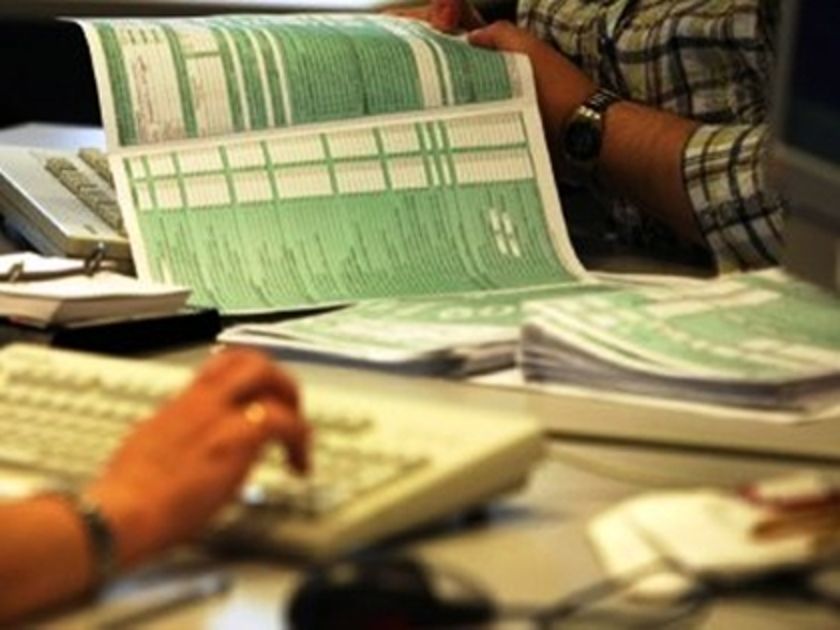 Θεοχάρης:«Μην υποβάλλετε Ε-9 για αγροτεμάχια μέχρι την Παρασκευή»