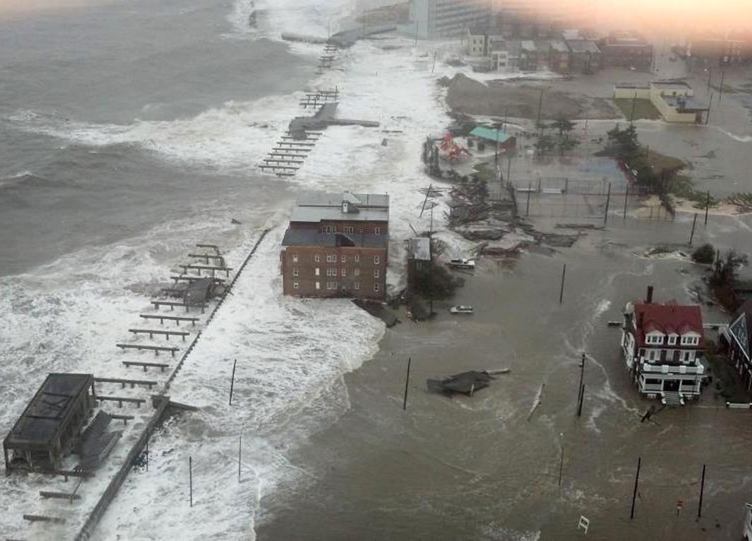ΗΠΑ: Έρευνα για τους τυφώνες