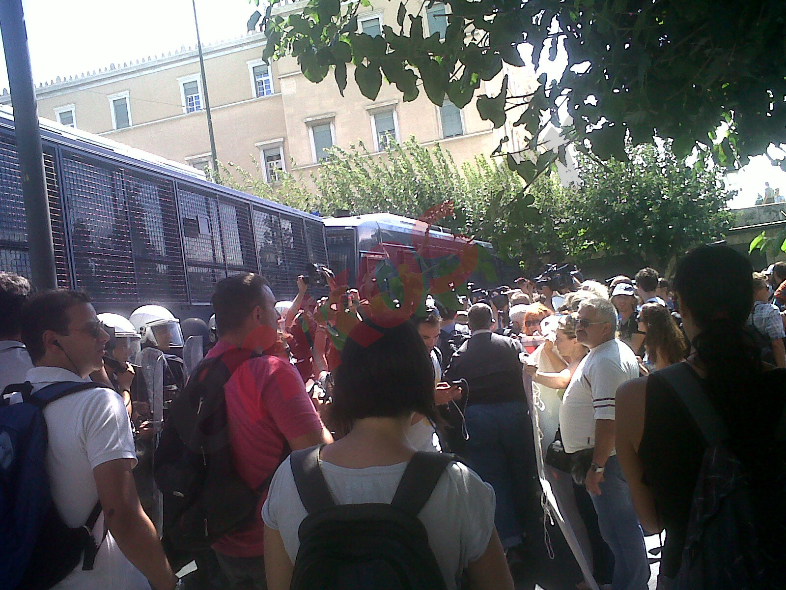 ΤΩΡΑ-Ένταση στη Βασ. Σοφίας