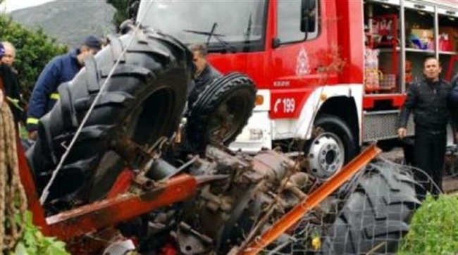 Αγρότης καταπλακώθηκε από το τρακτέρ του