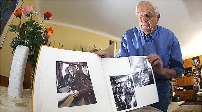 Πέθανε ο σωματοφύλακας του Χίτλερ