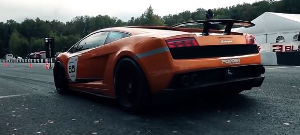 ΒΙΝΤΕΟ-Lamborghini πιάνει τα 402 χλμ/ώρα