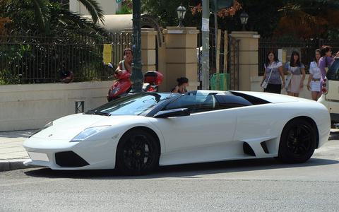 Άνεργος με… Λαμποργκίνι