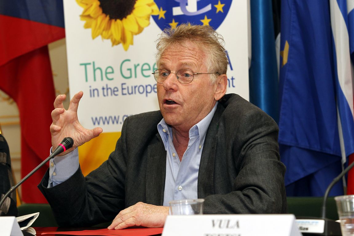 Κον Μπεντίτ:« Να απαγορευθεί η Χρυσή Αυγή»