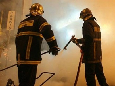 Εμπρηστική επίθεση σε τράπεζα