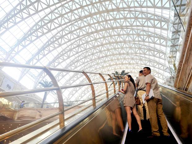 Perierga.gr - Tο μεγαλύτερο κτήριο στον κόσμο