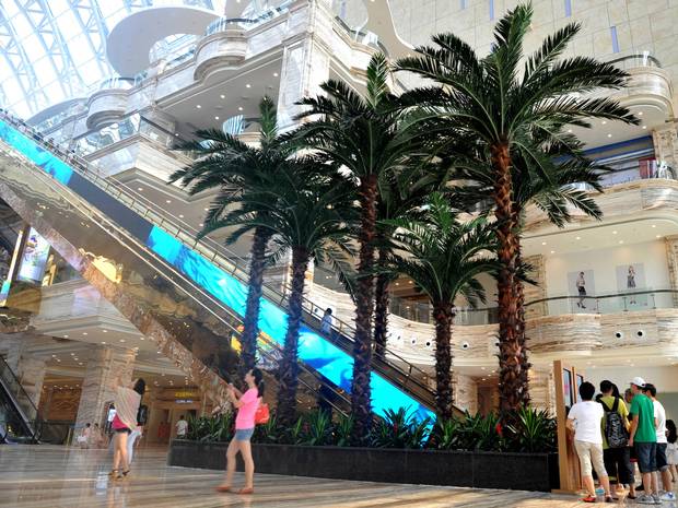 Perierga.gr - Tο μεγαλύτερο κτήριο στον κόσμο