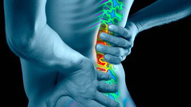 Μετατόπιση σπονδύλου και πόνοι στη μέση: Τι πρέπει να κάνεις;