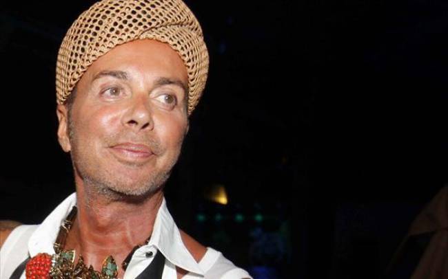 Ο Λάκης Γαβαλάς “ξεπούλησε”…