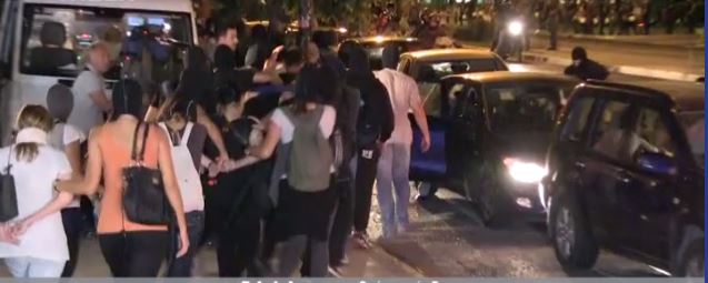 ΤΩΡΑ-Στον εισαγγελέα οι υπόλοιποι 14 συλληφθέντες