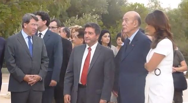 ΒΙΝΤΕΟ-Νέο όνομα για την πλατεία Θησείου