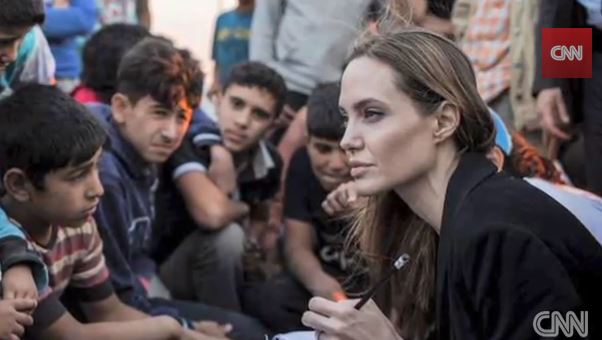 Τιμητικό… Oscar για την Jolie