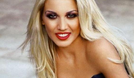 ΦΩΤΟ-Τα γενέθλια της Σπυροπούλου