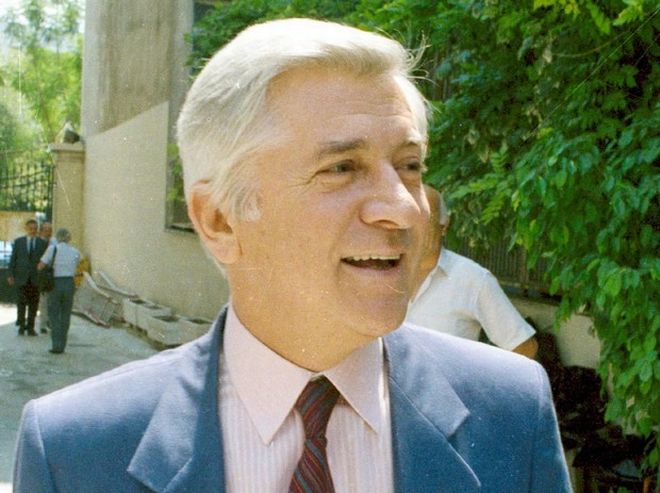 Η αδημοσίευτη φωτογραφία του Παύλου Μπακογιάννη