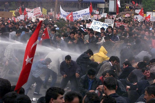 Υπό έλεγχο οι διαδηλώσεις στην Τουρκία