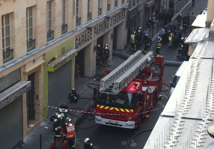 ΦΩΤΟ-Ισχυρή έκρηξη στο Παρίσι