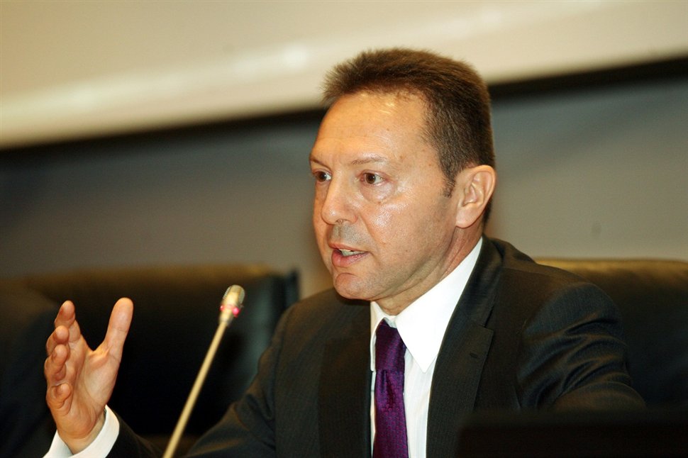 Συνάντηση του Στουρνάρα με την τρόικα