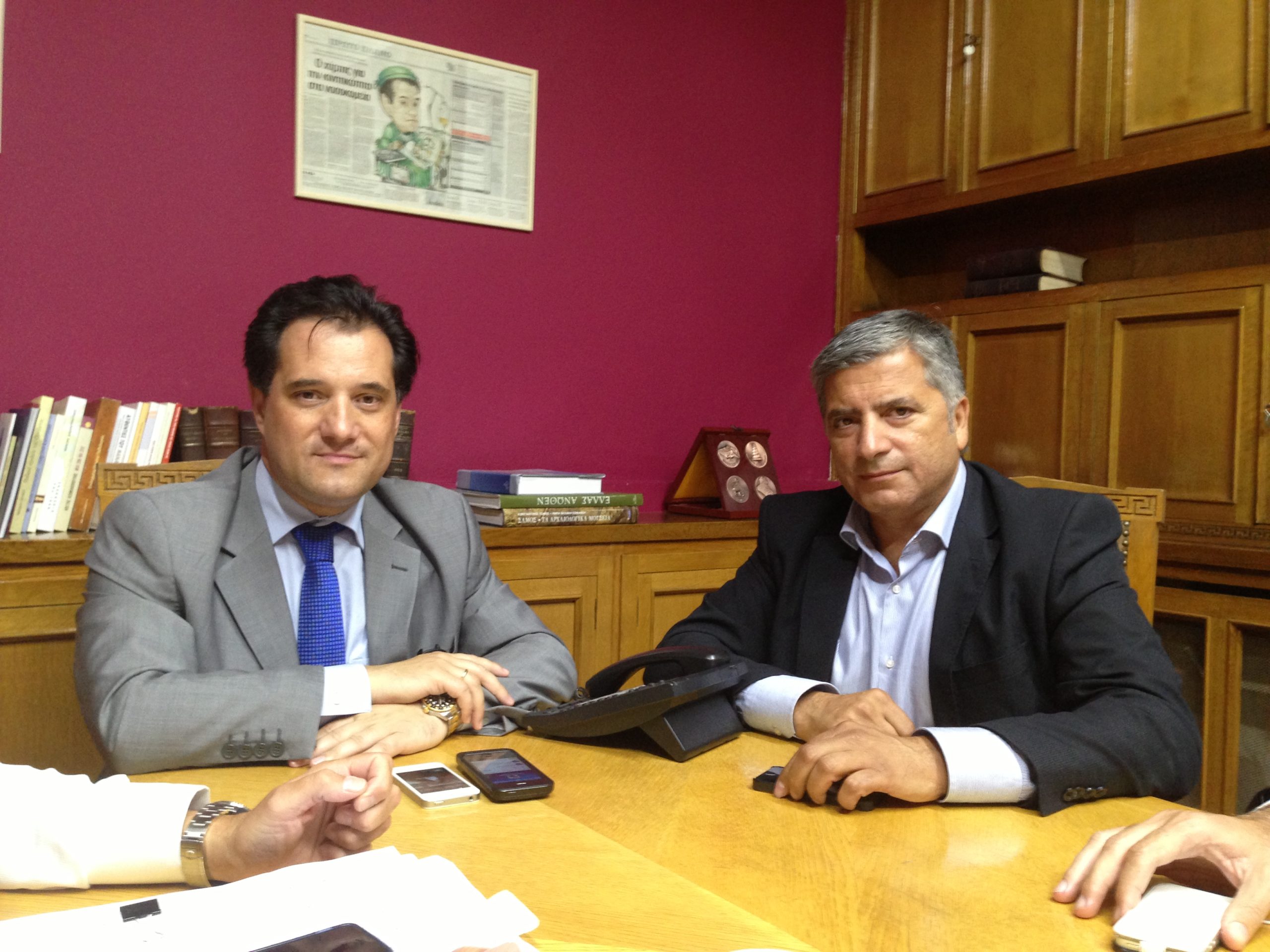 ΦΩΤΟ-Έκτακτη συνάντηση Γεωργιάδη-Πατούλη