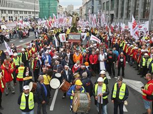 Στους δρόμους χιλιάδες Πολωνοί