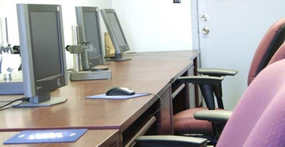 Καταργούνται 1.929 οργανικές θέσεις