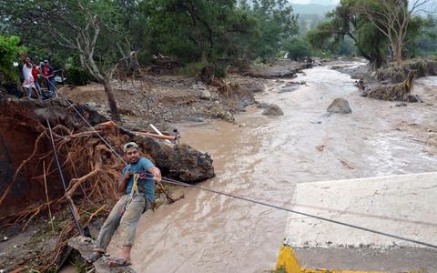 Μεξικό: 58 αγνοούμενοι από κατολίσθηση