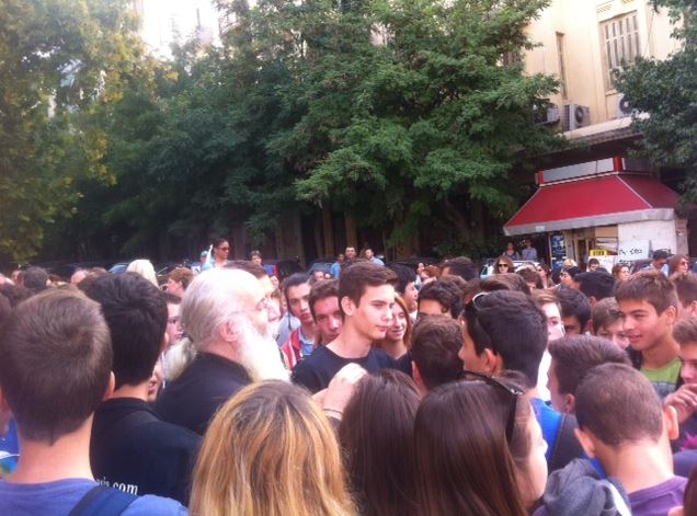 Ο Παπα-ΠΑΟΚ στο πλευρό των μαθητών