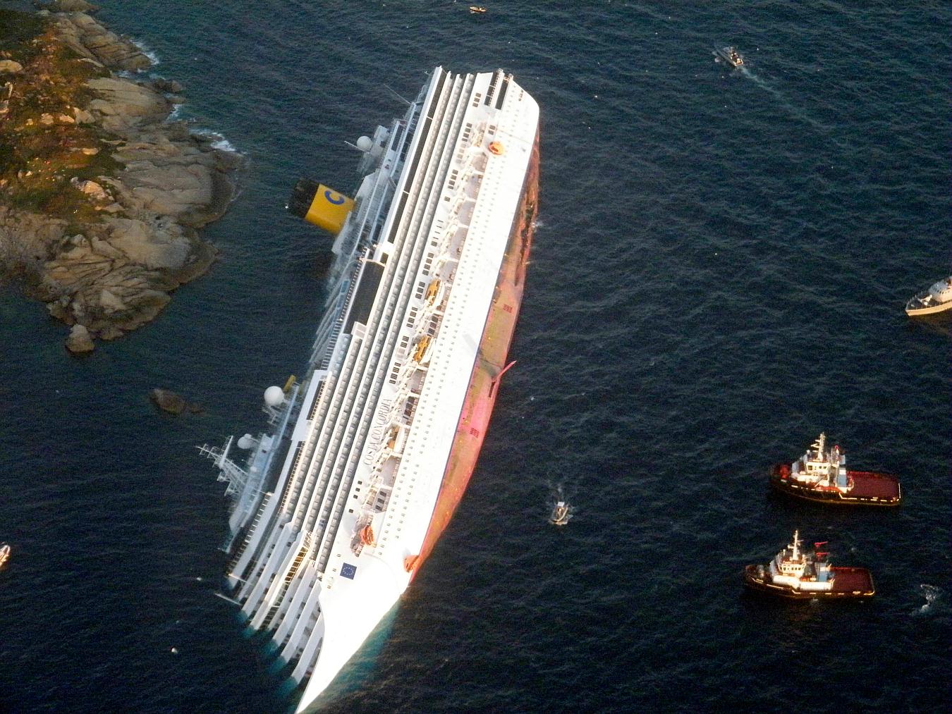 Costa Concordia:Καθυστερεί η ανέλκυση για δύο ώρες