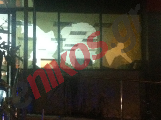 ΦΩΤΟ-Υλικές ζημιές στην είσοδο