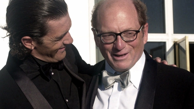 «Έφυγε» ο συγγραφέας Όσκαρ Ιχουέλος