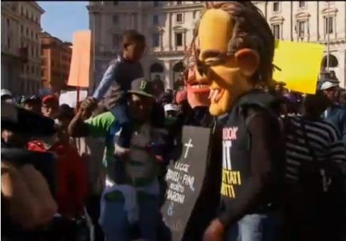 Οι Ιταλοί στους δρόμους