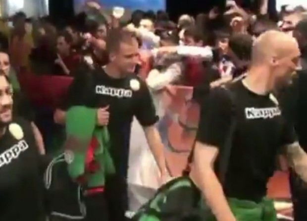 BINTEΟ-Υποδέχθηκαν με αυγά την εθνική Βουλγαρίας