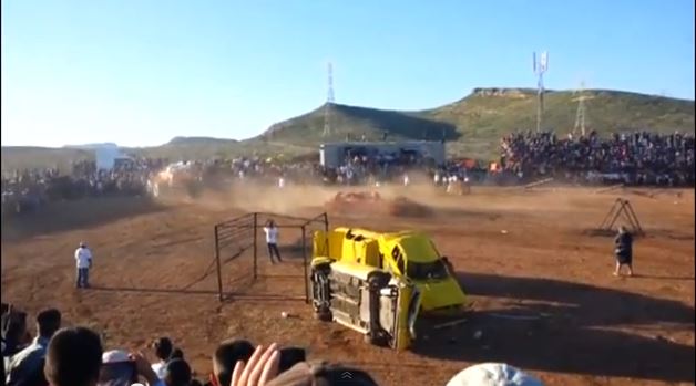 ΒΙΝΤΕΟ- Αυτοκίνητο παρέσυρε θεατές