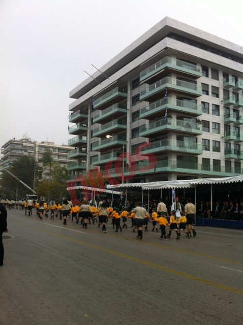 ΦΩΤΟ-Χωρίς σημαίες το γερμανικό προξενείο