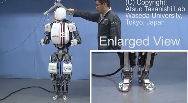 ΒΙΝΤΕΟ-Ρομπότ περπατάει σαν άνθρωπος