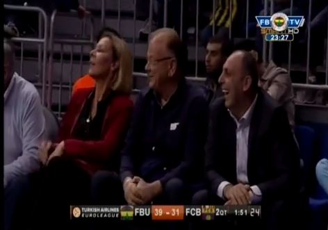 ΒΙΝΤΕΟ-Ο Παπανικολάου στην αγκαλιά του Ίβκοβιτς