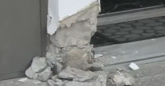 ΒΙΝΤΕΟ-Ζημιές σε σπίτια από το σεισμό