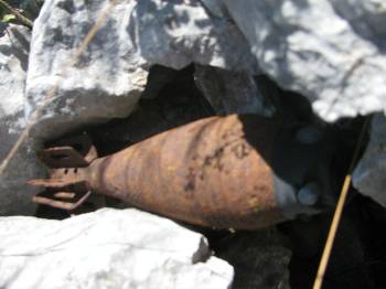 Βρέθηκε οπλισμός κατά τη διάρκεια έργων στη Θηβών