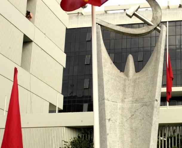 ΚΚΕ: «Κανένα συμφέρον από τις λυκοσυμμαχίες»