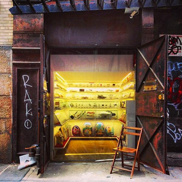 ΦΩΤΟ-Μουσείο μέσα σε… ασανσέρ