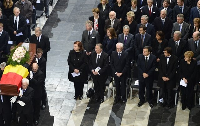 Ο Αβραμόπουλος στην κηδεία του Πρωθυπουργού του Βελγίου