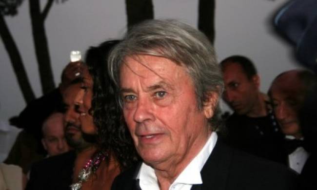 Ο Αλέν Ντελόν στηρίζει την Λεπέν