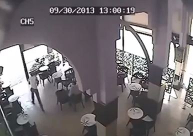 ΒΙΝΤΕΟ-Κλοπή λάπτοπ από καφετέρια