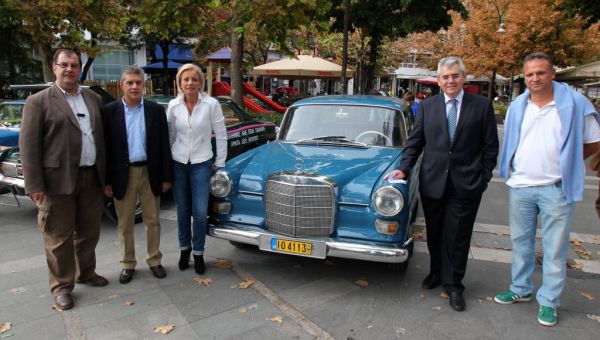 Είδαν από κοντά τις αντίκες