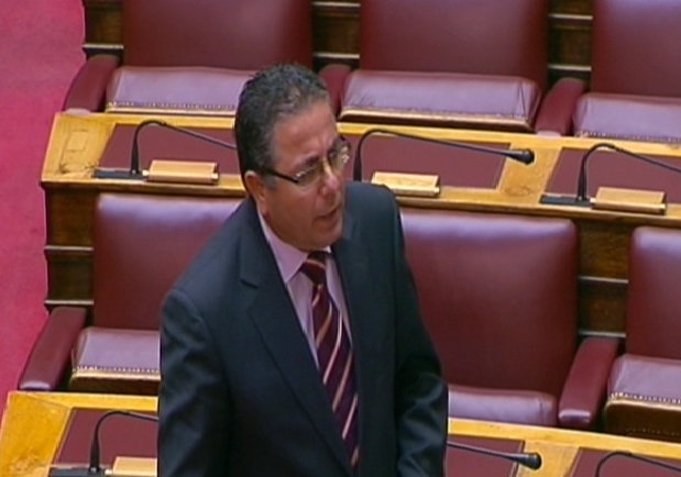 Ζητά τη μόνιμη άρση ασυλίας των βουλευτών