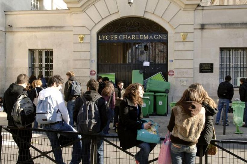 Μαθητές διαμαρτύρονται