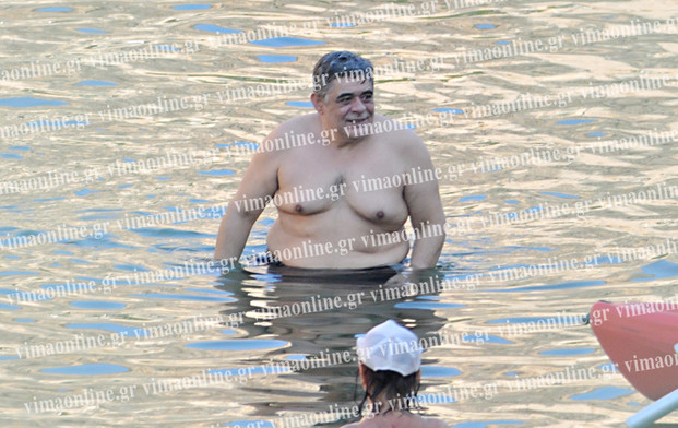 ΦΩΤΟ-Το μπάνιο του Μιχαλολιάκου πριν από τη σύλληψη