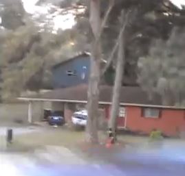 ΒΙΝΤΕΟ-Είδε τη γυναίκα του να τον απατά