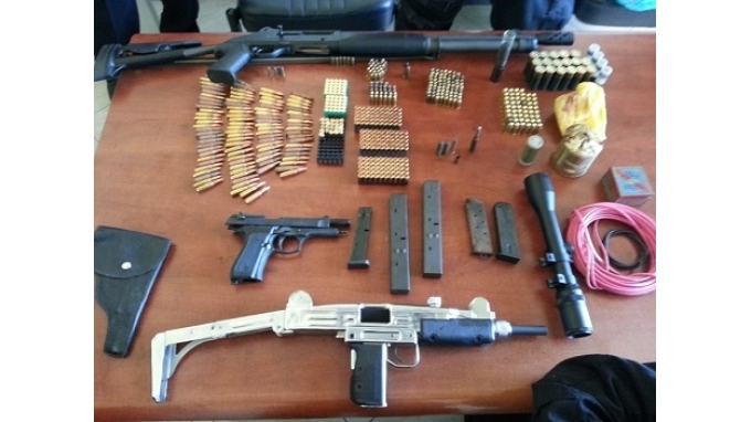 Ούζι και εκρηκτικά στην Κρήτη