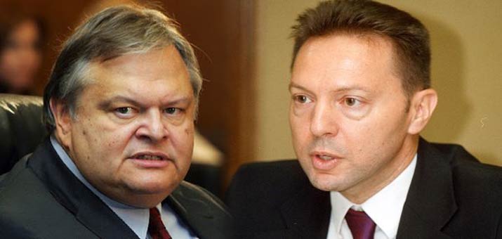 Στο στόχαστρο ο Στουρνάρας